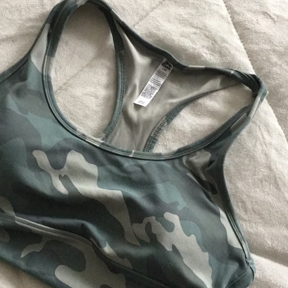 REX Camo sports bras